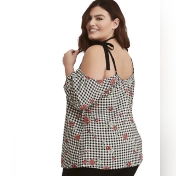 Torrid Tunic Top Cold Shoulder Black White Gingham Check Floral Accents Oversize - Picture 2 of 10